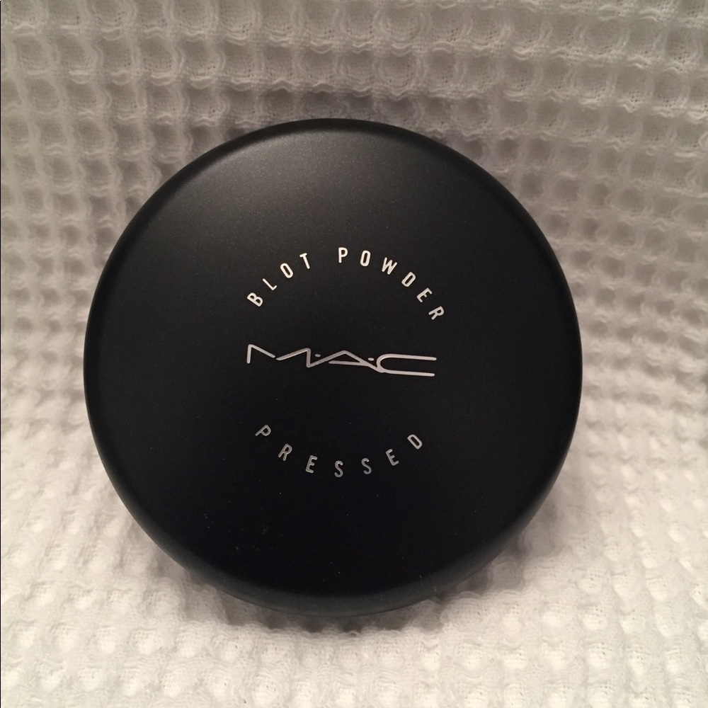 MAC blot powder - medium